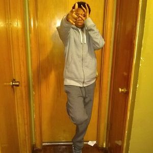 Meet your Posher, Camron